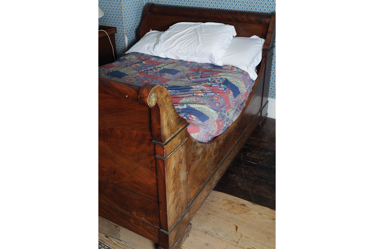 FRENCH EMPIRE BRASS MOUNTED SLEIGH BED 144 cm. wide