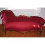 MAHOGANY AND UPHOLSTERED CHAISE LONGUE raised on cabriole legs to the fore 190 cm. long