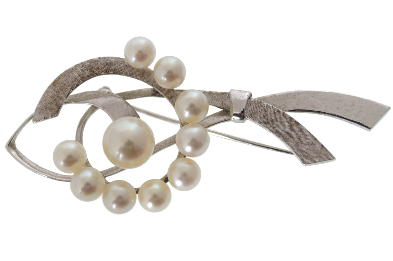 ART NOUVEAU STERLING SILVER AND CULTURED PEARL BROOCH