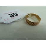 9ct Gold engraved wedding band