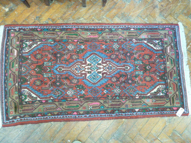 Iranian shiraz hearth rug approx 5' x 2'6"