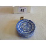 Silver mounted willow pattern scent bottle - London 1886