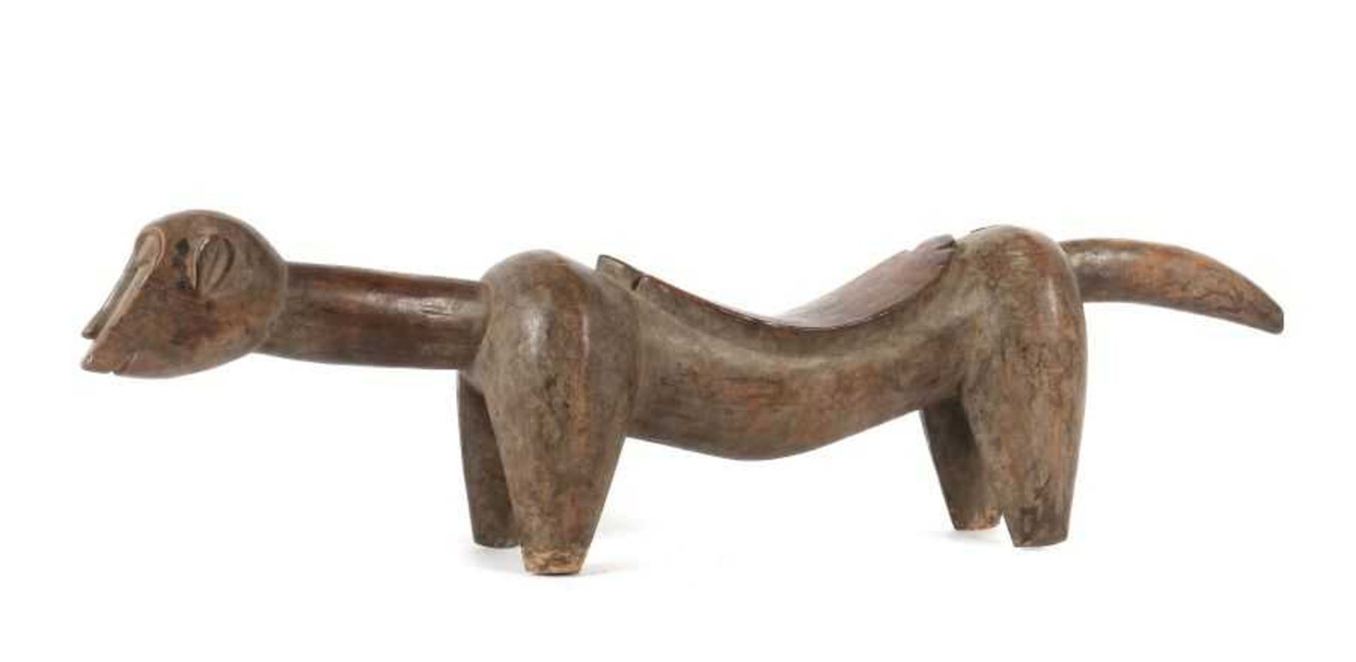 Zoomorphe Nackenstütze Afrika, Holz geschnitzt, graubraun patiniert, auf 4 kegelförmigen Beinen