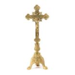 Standkruzifix 19. Jh., Messing, vollplastische Ausführung, Messing und Bronze, feuervergoldet, der