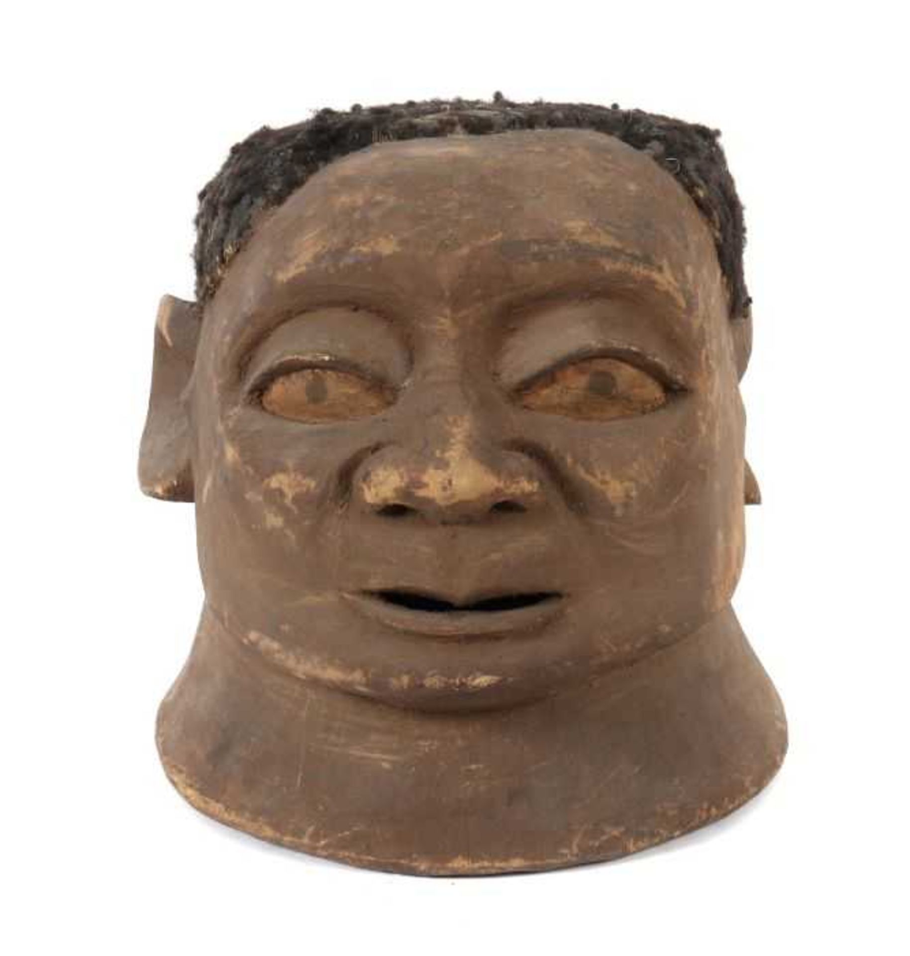 Helmmaske "lipiko" Mosambik, Stamm der Makonde, leichtes, helles Holz geschnitzt, braun patiniert,