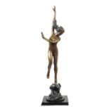 Bildhauer des 20. Jh. "Weiblicher Akt auf einer Welle ballancierend", Bronze, part. dunkel