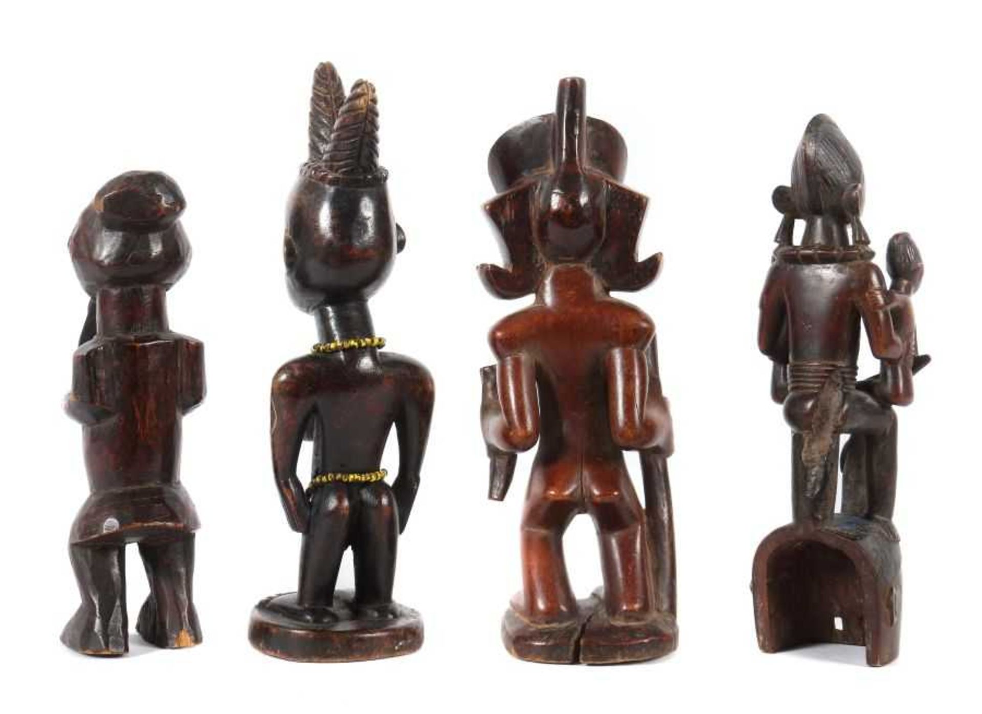 Konvolut Figuren DR Kongo, Nigeria, u.a. Yoruba, Chokwe, Holz geschnitzt, braun patiniert, 4-tlg. - Bild 2 aus 2