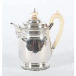 Kaffeekanne London, wohl William Bateman, 1833, Sterlingsilber, ca. 500 g, runder eingezogener
