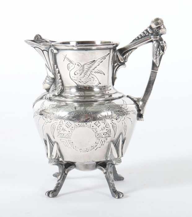 Milchkanne Taunton Silver Plate & Co., USA, Art-Déco-Stil, versilbert, japanisierendes Dekor mit