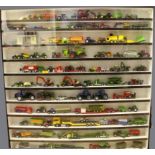 LANDSCHWIRTSCHAFTLICHE NUTZFAHRZEUGESammlung von ca. 76 Miniaturmodellen. Versch. Marken,
