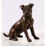 WIENER BRONZEum 1900 Sitzender Hund. Bemalt. H.3,5cmA VIENNA BRONZEca. 1900 A sitting dog,