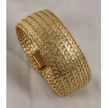 GOLDENES ARMBAND 585/000 Gelbgold. L.18,5cm, ca. 53,94g A GOLD BRACELET 585/000 yellow gold. 18.