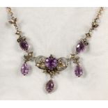 JUGENDSTIL COLLIER um 1900 Tombakfassing mit Amethysten und kleinen Perlen AN ART NOUVEAU NECKLACE