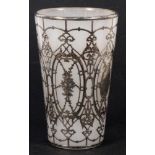 BECHER um 1900 Konisch ansteigende Form. Milchglas mit ornamentalem Silberoverlay. H.13,5cm A CUP