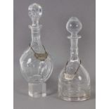 ZWEI KRISTALLKARAFFEN H. ca. 31cm TWO CRYSTAL CARAFES ca. 31cm high.