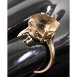 RING MIT RAUCHTOPAS 750/000 Gelbgold. Brutto ca. 4,29g, Ringgröße 16mm