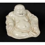 GLÜCKSBUDDHA wohl China 18./19.Jh. Lachender Buddha aus weiß glasiertem Porzellen. H.16cm A LUCKY