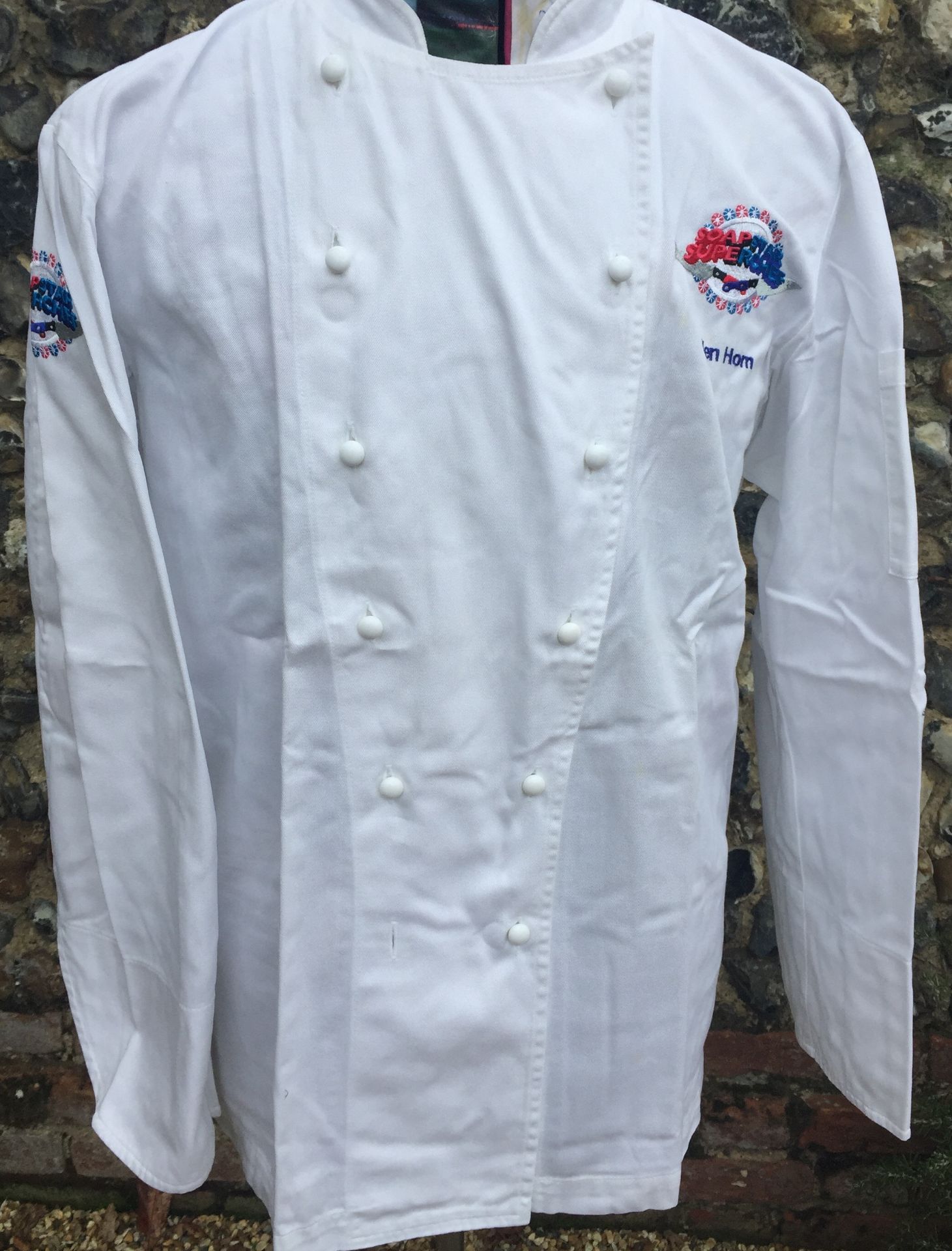 Own Chef Ken Hom OBE own celebrity chef white jacket - Image 4 of 6