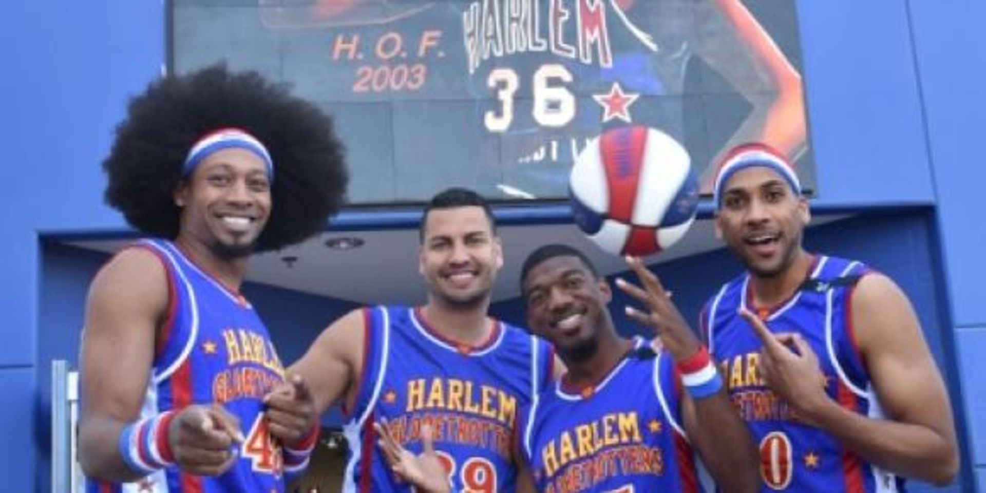 VIP experience watching the world famous Harlem Globetrotters in London for four guests