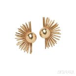 Retro 14kt Gold Earclips, with rod motifs, 11.1 dwt, lg. 1 3/8 in. Retro 14kt Gold Earclips, with