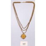 A Victorian gold sovereign 1900 in 9 carat gold mount on gold chain, total weight 35g