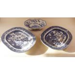 A pair of Victorian blue and white meat plates and a 'Mandarin' Opaque China Stand