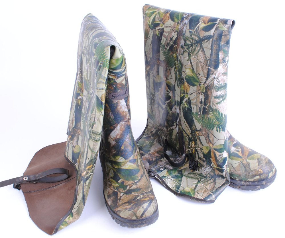 Pair Seeland camo thigh waders, s.13