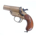 Webley & Scott, 1 ins flare pistol, 4,1/4 ins barrel, the frame stamped with makers name III and