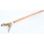 Long shooting stick with horn handle