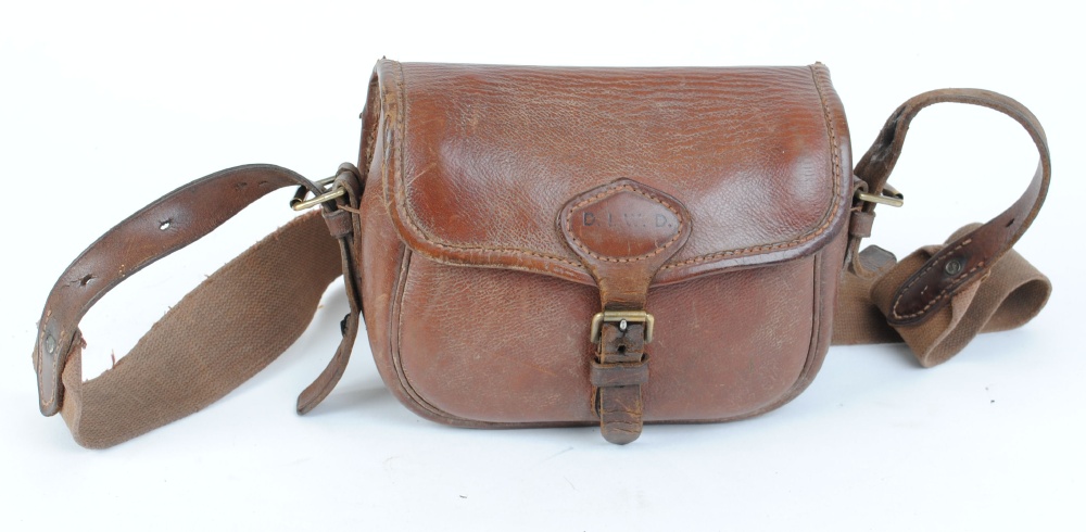 Payne & Gallway leather cartridge bag