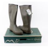 Le Chameau Neoprene lined gents wellingtons in olive green, UK size 10, 1/2, boxed as new