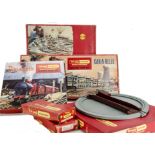 Tri-ang and Tri-ang Hornby Railways 00 Gauge Train Sets and Turntables: RS 30 Crash Train Set, RS