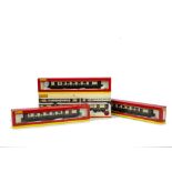Hornby (China) 00 Gauge BR SR Pullman 'Golden Arrow : Coaches: R4196 Coach Pack containing '