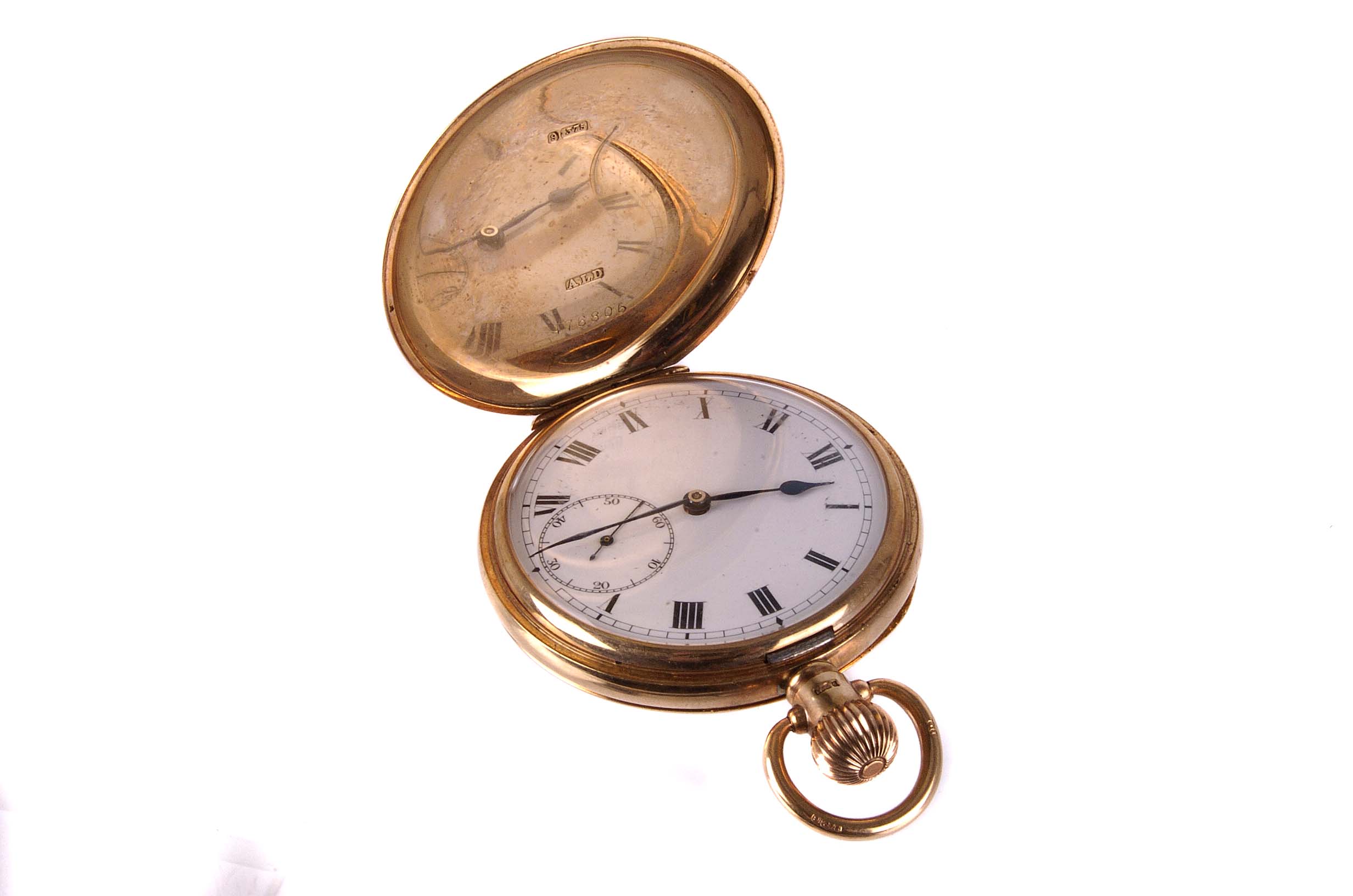 A George V 9ct gold full hunter pocket watch, with white enamel dial, black Roman numerals,