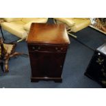 A modern reproduction mahogany hifi unit cabinet