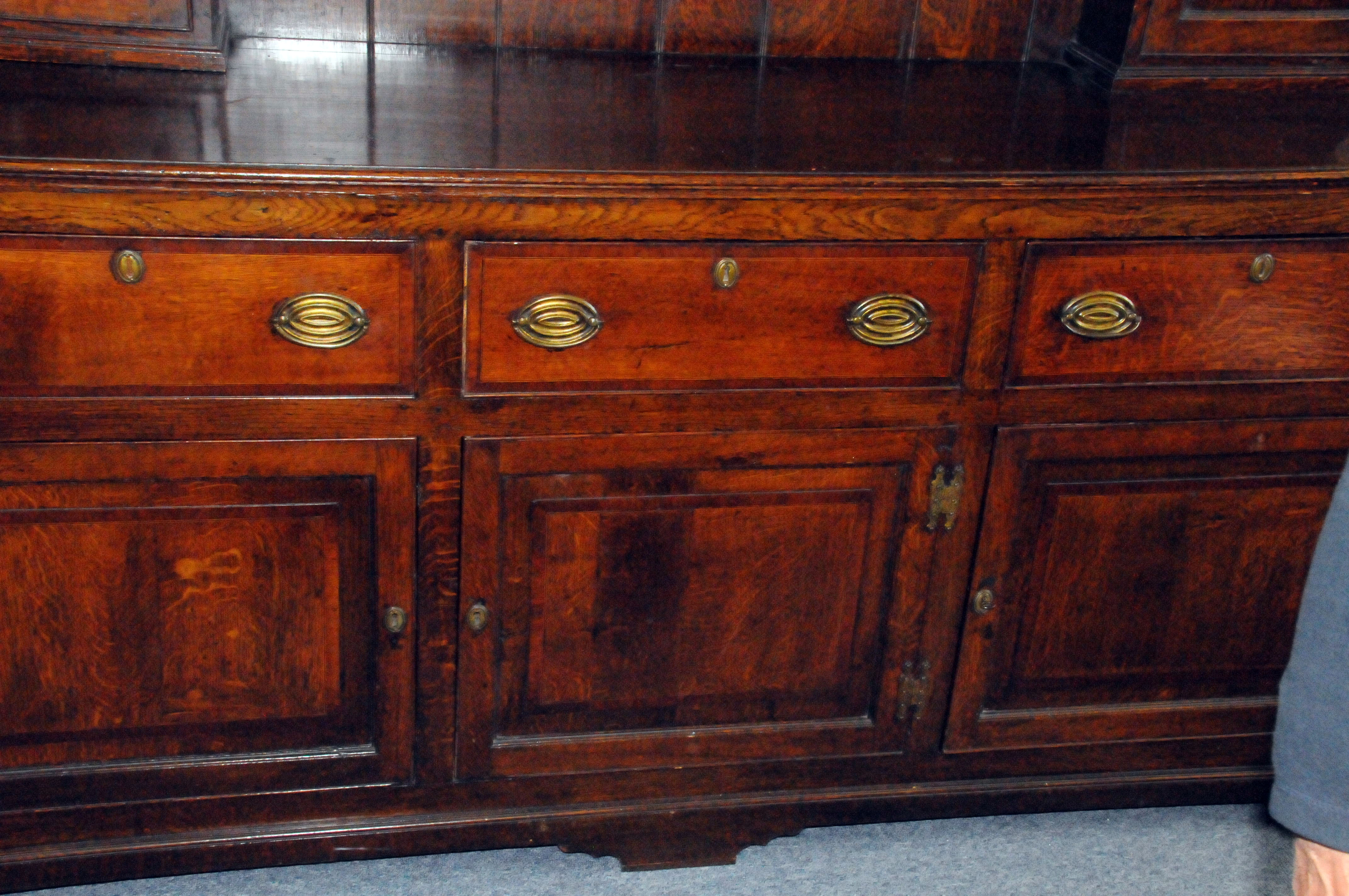 A George III period oak sideboard dresser, the base with three doors and drawers below shelved upper - Image 2 of 5