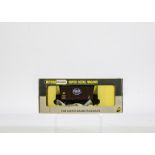 Rare Wrenn 00 Gauge Wagons, W5022A 'Fyffes' Banana Van x 4, all in original Wrenn long boxes, VG-