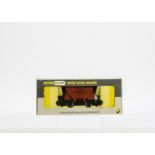 Rare Wrenn 00 Gauge Wagons, W.5084 Rust Cement Wagon x 2, only 288 made in this box, both in