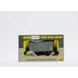 Rare Wrenn 00 Gauge Wagons, W.5094 GW Grey Ventilated Van x 2, only 355 made, both in original Wrenn