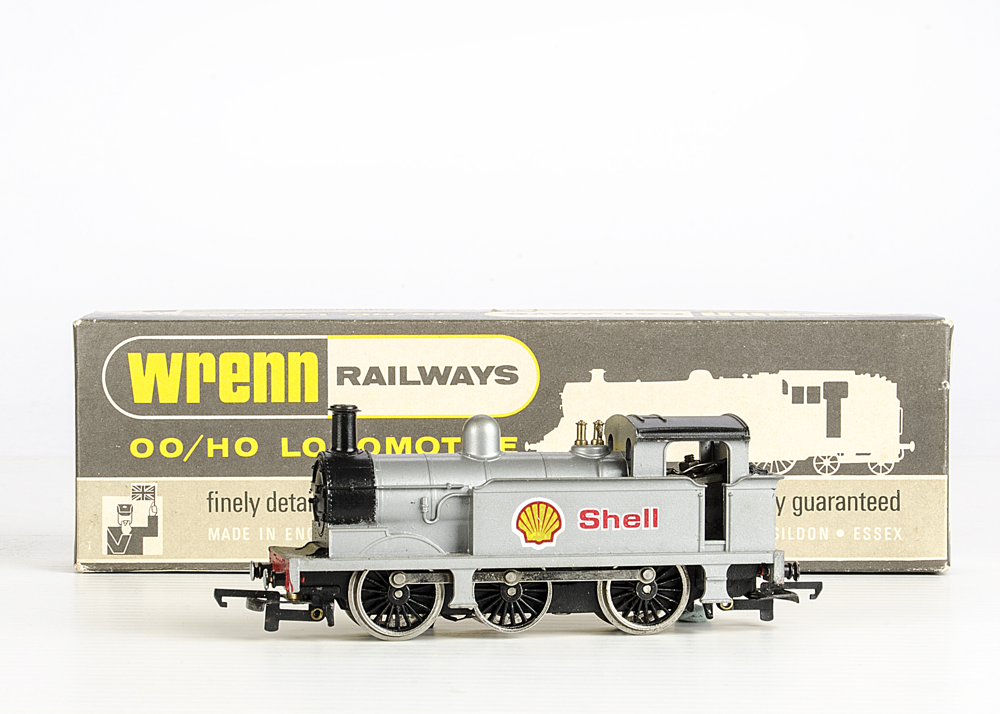 A Wrenn 00 Gauge W2203 'Shell' 0-6-0 R1 Tank Locomotive, in silver, in original box, E, box G-VG