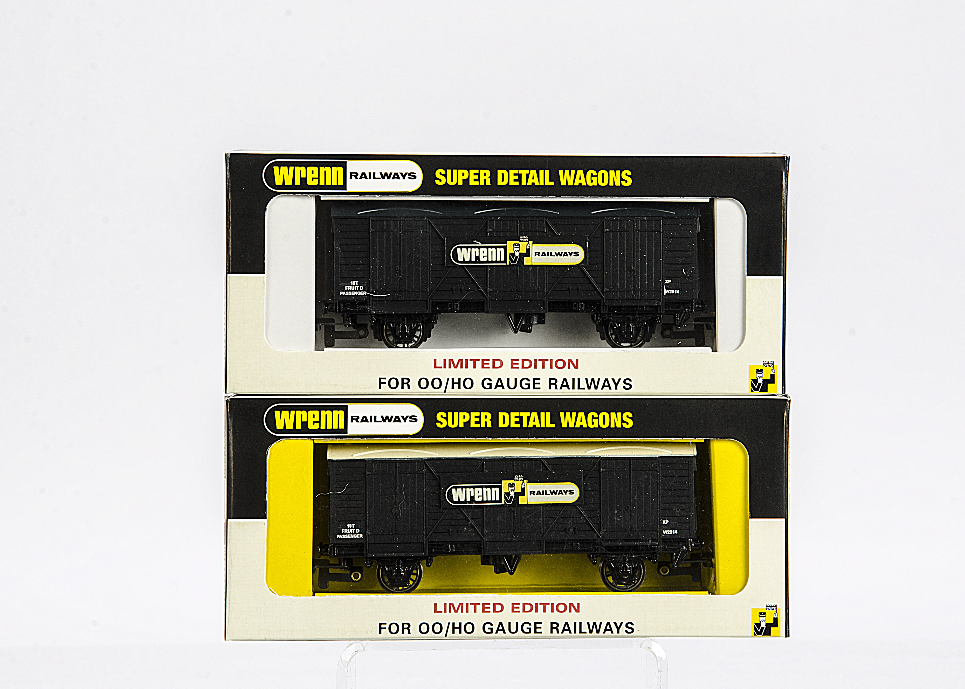 Rare Wrenn 00 Gauge Special Limited Edition Wagons, W5516 Limited Edition Black 'Wrenn Railways' L. - Image 2 of 2