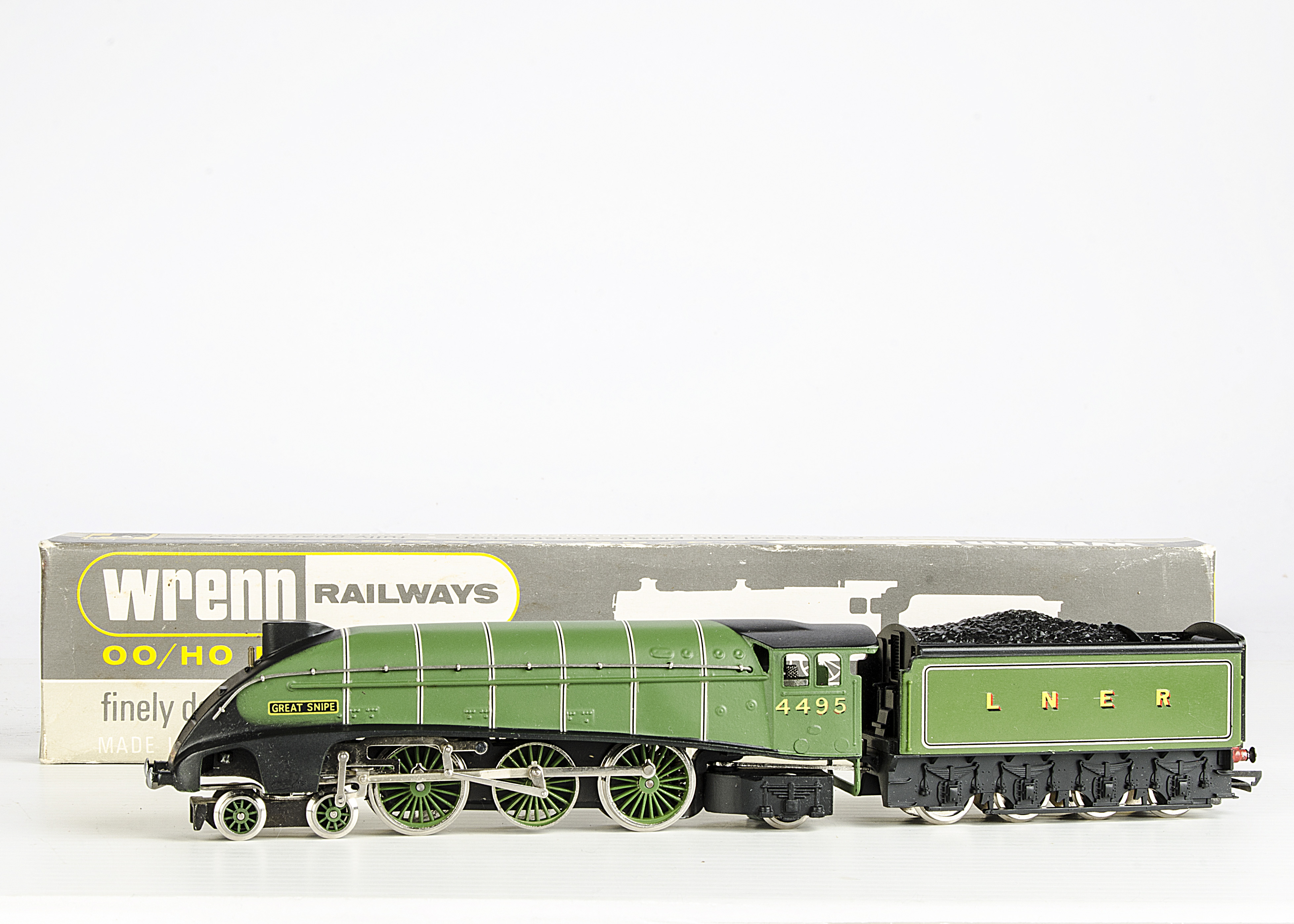 A Wrenn 00 Gauge W2209A LNER A4 'Great Snipe' 4-6-2 Locomotive and Tender No. 4495, in lined