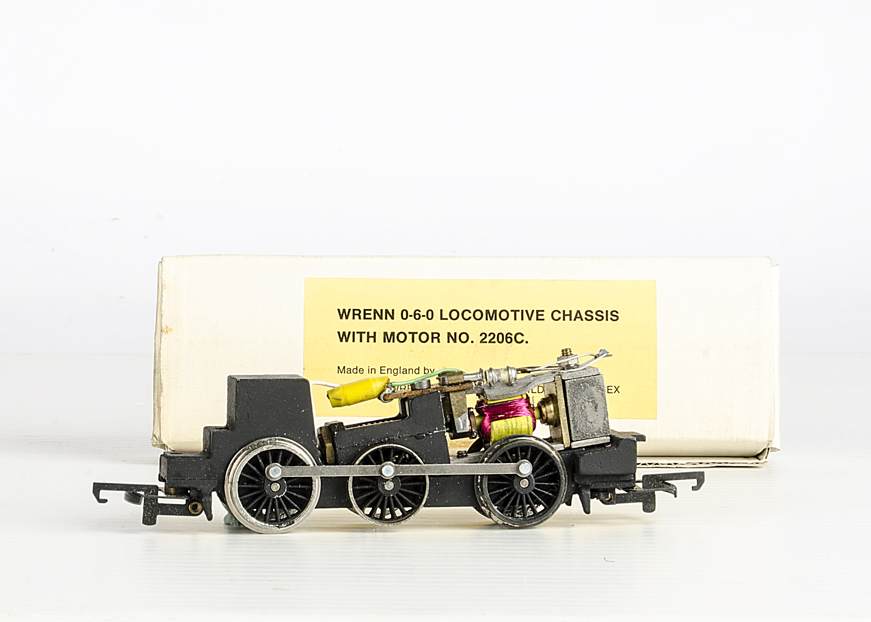 Wrenn 00 Gauge rare W2206C R1 0-6-0 Tank Locomotive 'Chassis with Motor', in original early box with - Image 2 of 2