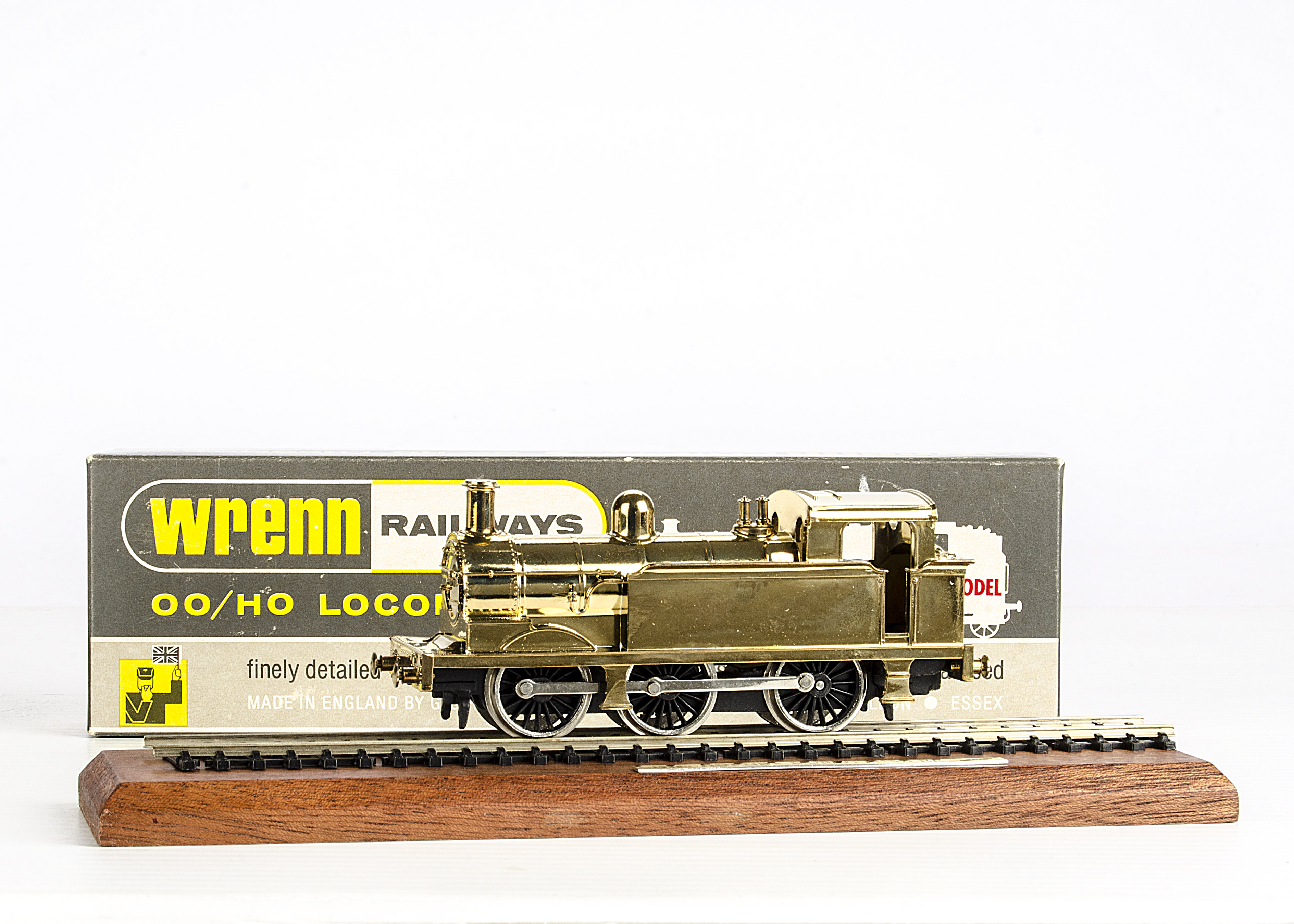 A Wrenn 00 Gauge W2408 Limited Edition non-powered SR R1 0-6-0 Tank Locomotive, gold-plated, no.