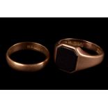 A modern 9ct gold onyx signet ring, octagonal top, also a 9ct gold wedding band (2)