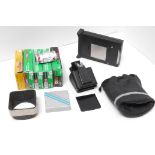 Hasselblad Accessories: a prism finder and other items with a quantity of 120 film (a lot)