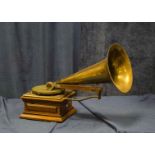 Travelling arm Gramophone: a Gramophone & Typewriter Ltd. Style No. 6 Gramophone with Concert