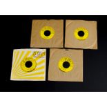 Sun Records, four single Carl Perkins 234 and 243, Tommy Blake 278 and 276 , all in EX condition