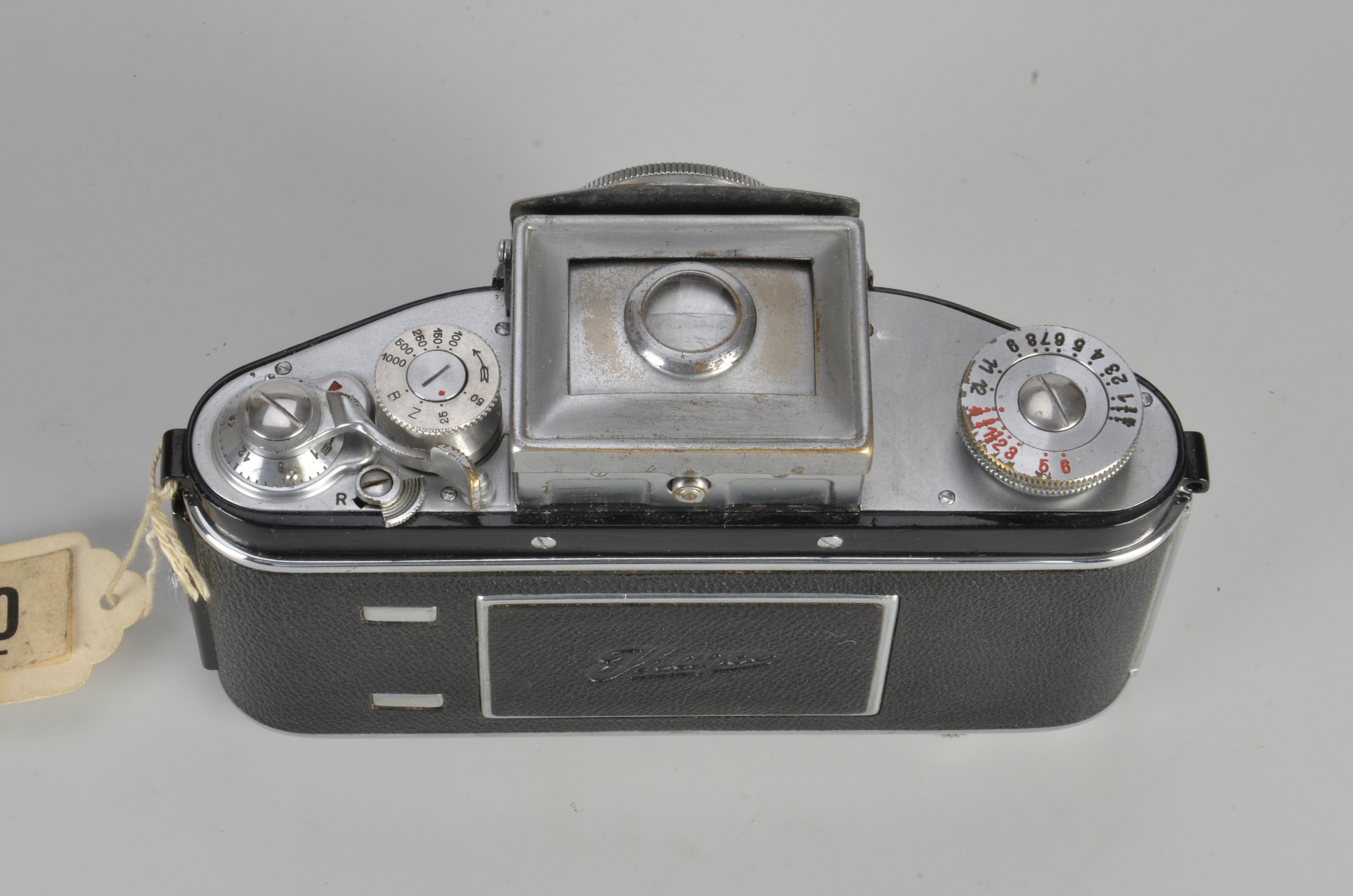 An Ihagee Kine Exakta 1 Camera, pre-war round finder, chrome, serial no. 482536, with Schneider - Image 2 of 2