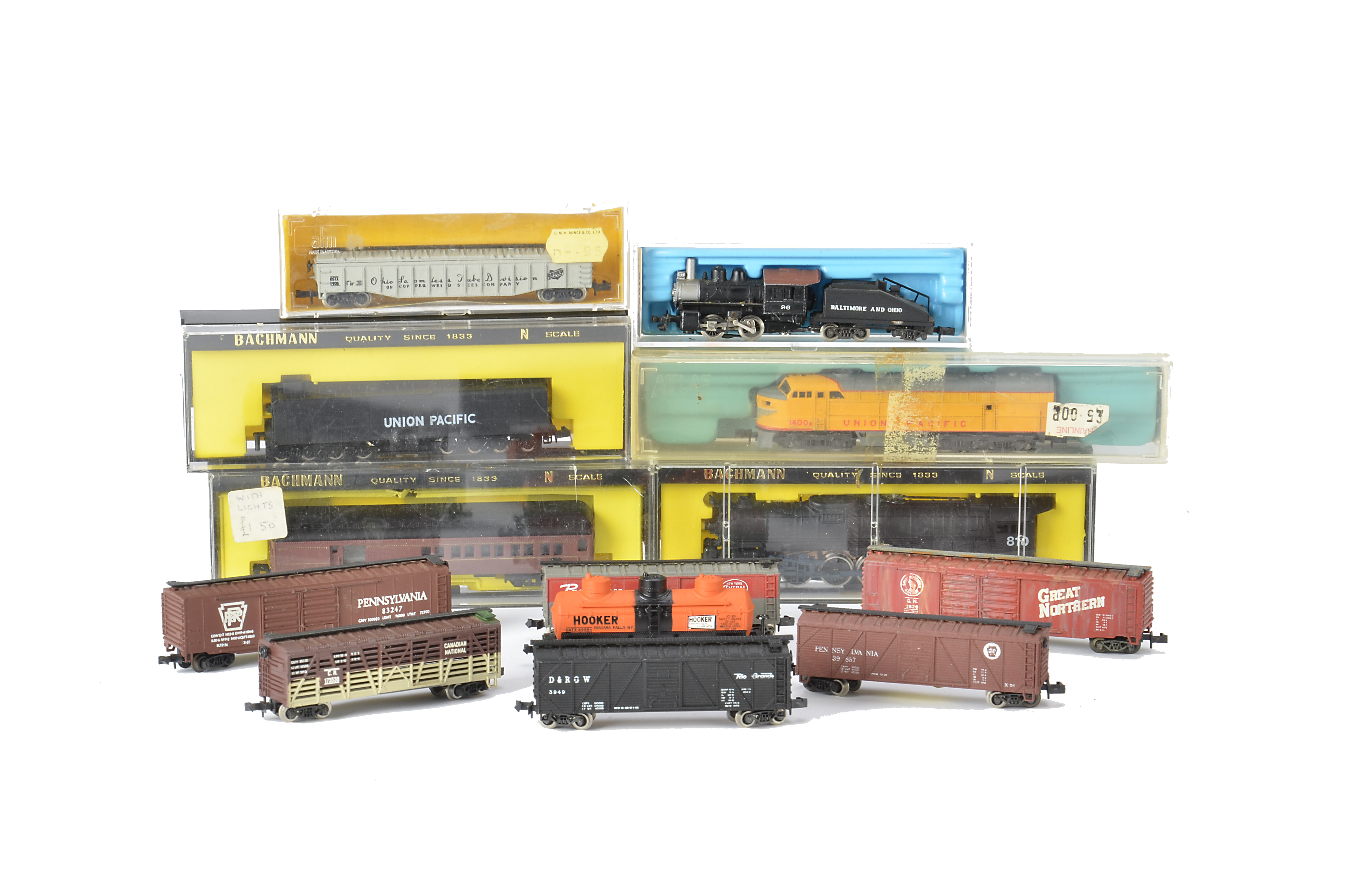 American N Gauge Locomotives and Stock, including Bachmann Union Pacific 4-8-4 no 810 and tender